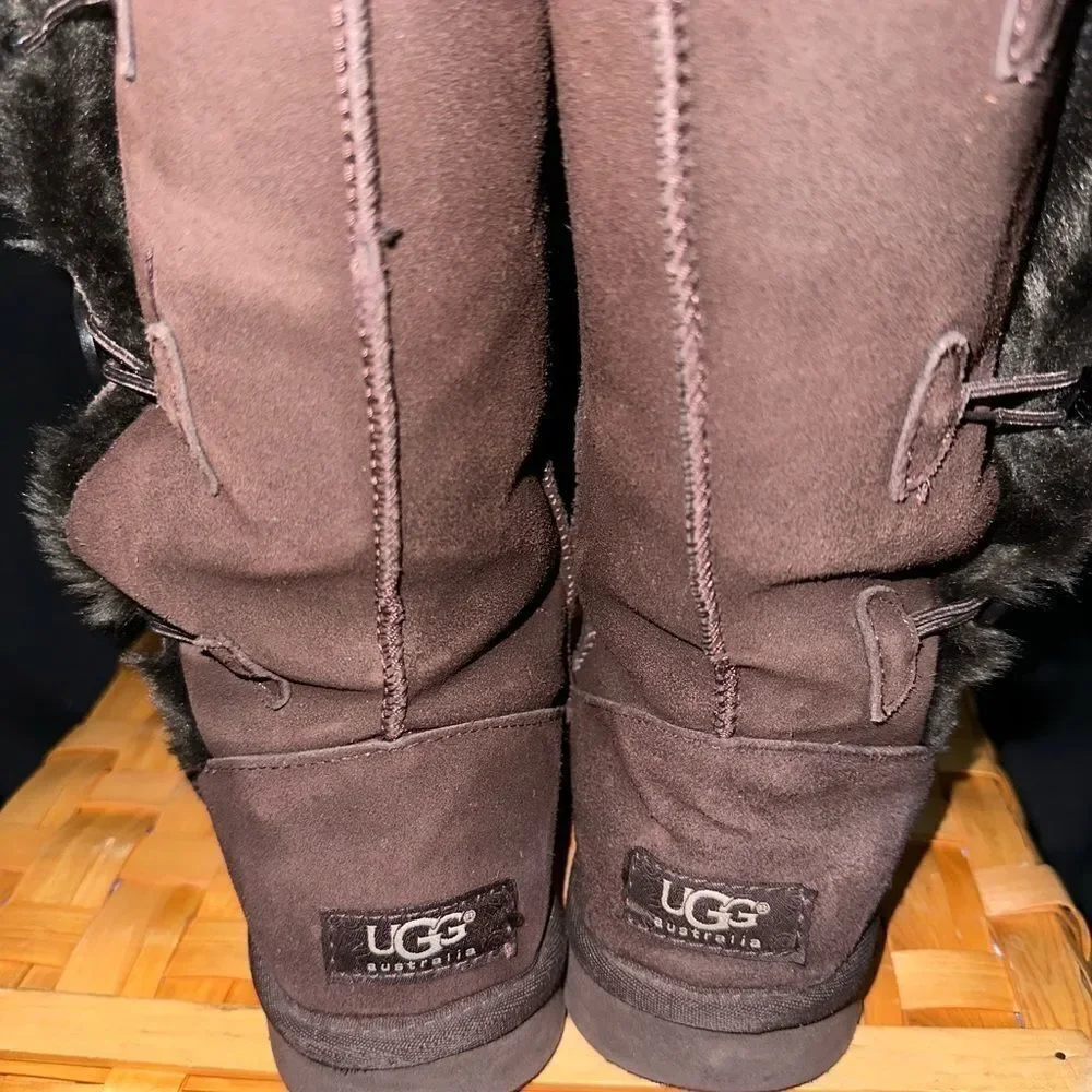 UGG Tall Bailey 3 button chocolate brown sz 7 EUC